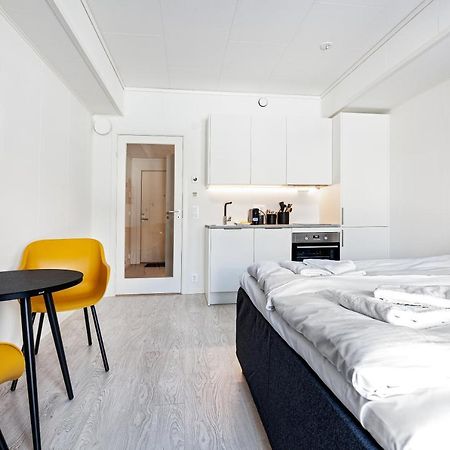 Stylish And Serviced Studio Apartment In Lofoten Сволвер Екстериор снимка